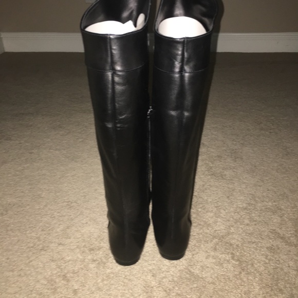 Brand New Versace Black Leather Boots - Picture 3 of 8